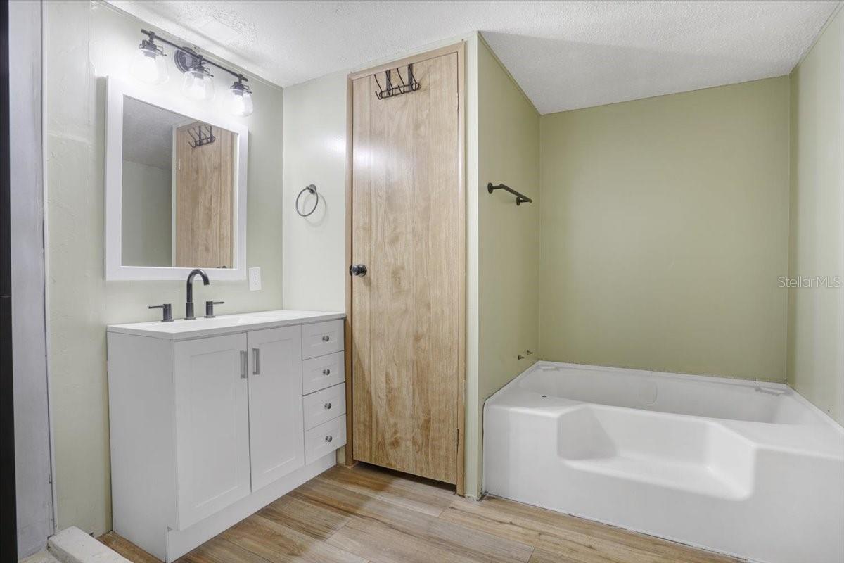 425 SW LONGHORN TER, FORT WHITE, FL, 32038