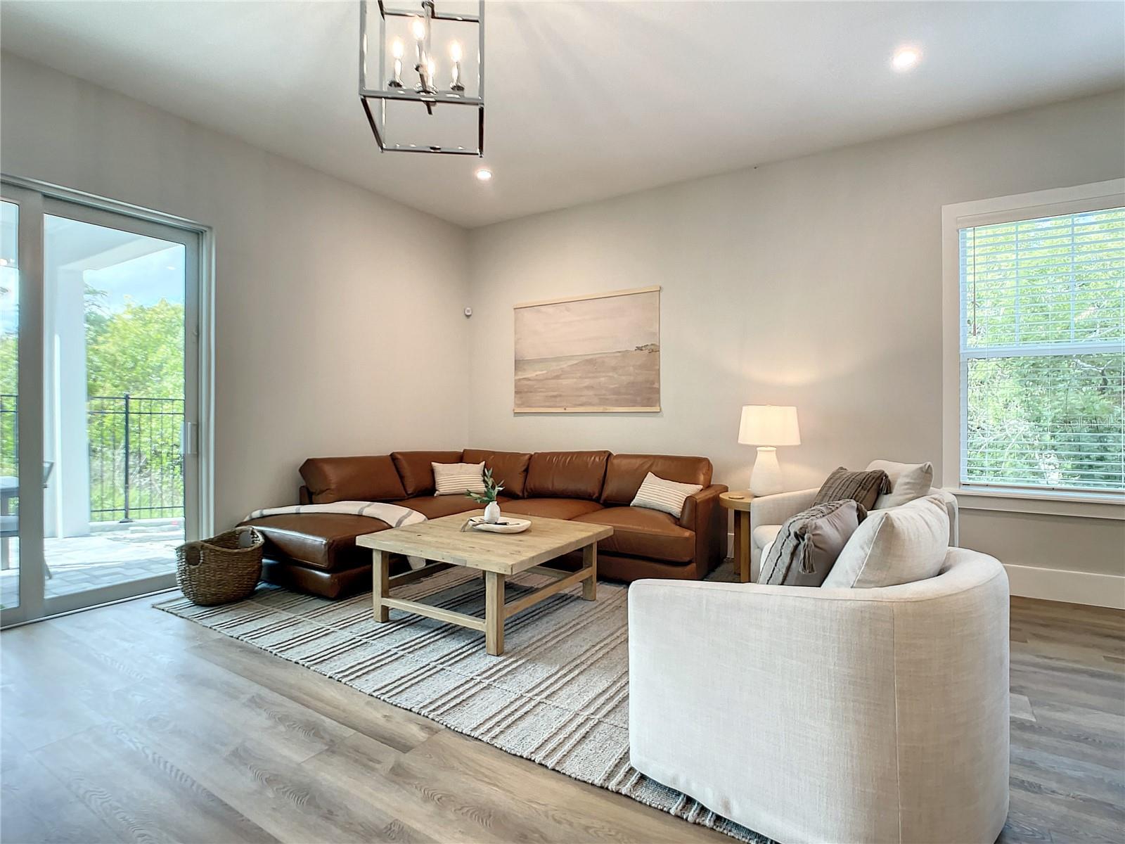 512 S PENINSULA AVE, NEW SMYRNA BEACH, FL, 32169