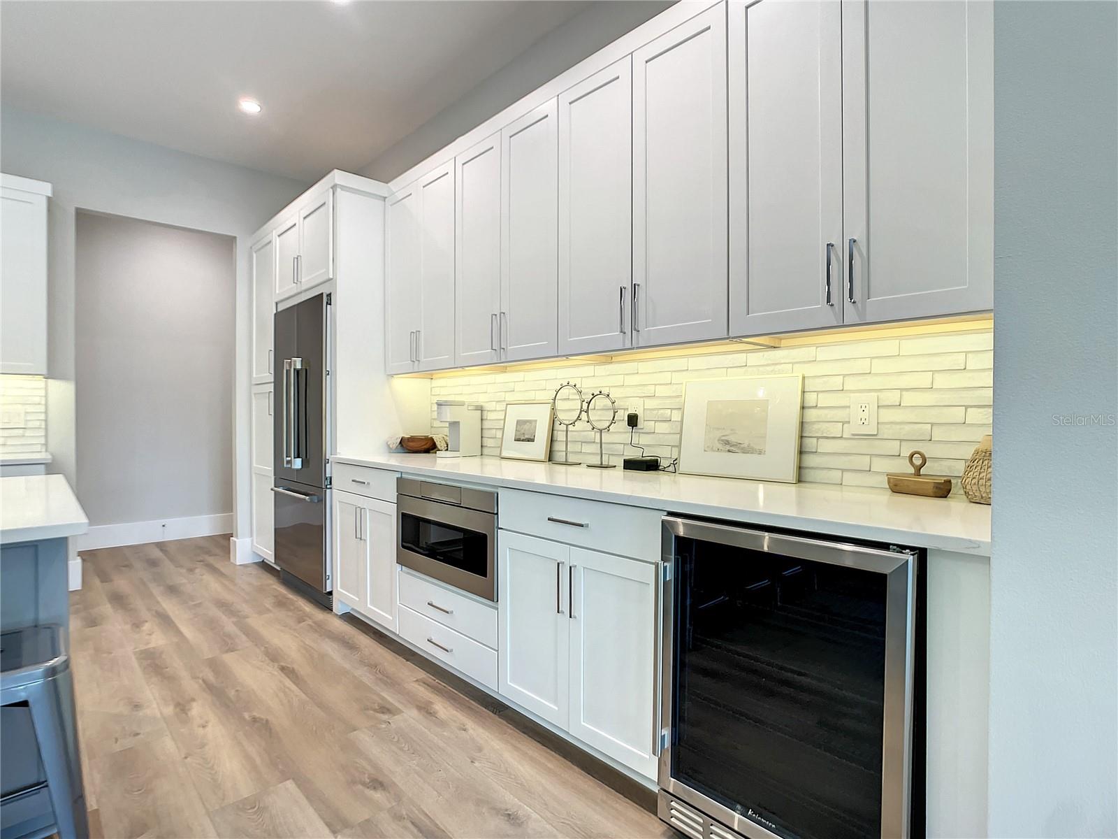 512 S PENINSULA AVE, NEW SMYRNA BEACH, FL, 32169