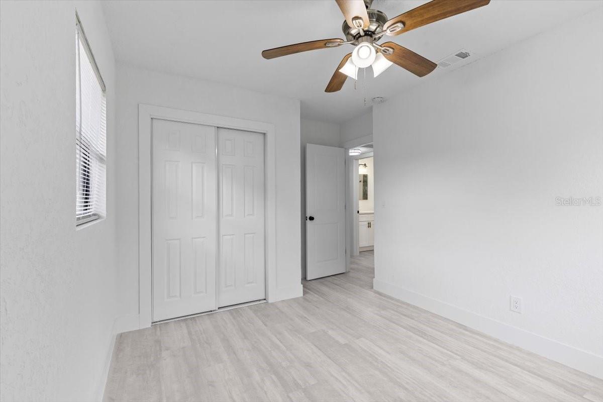 8009 SOMERSET LN, TAMPA, FL, 33615