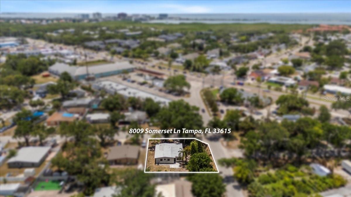8009 SOMERSET LN, TAMPA, FL, 33615