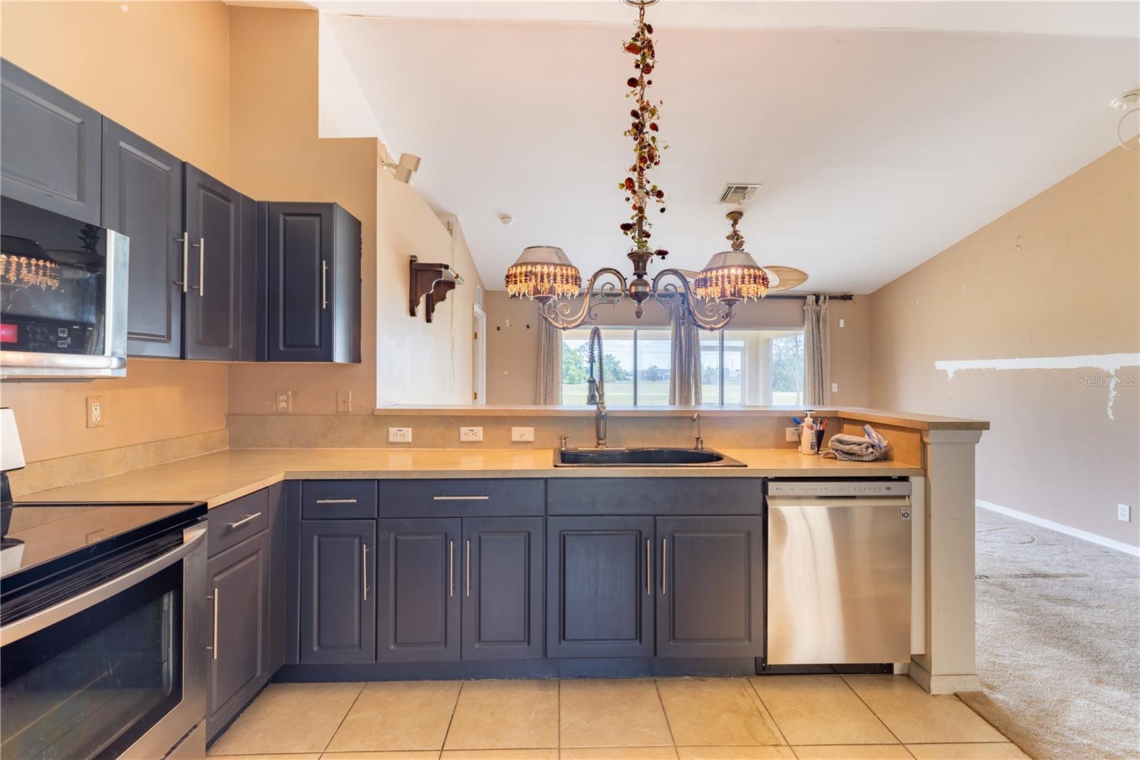 3019 NW JUANITA PL, CAPE CORAL, FL, 33993