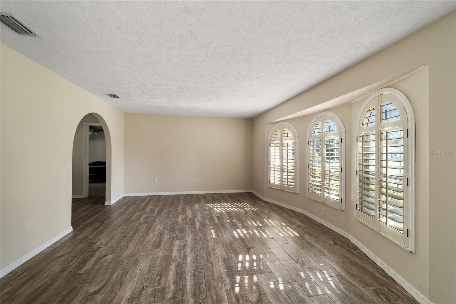 5953 NE 62ND COURT RD, SILVER SPRINGS, FL, 34488