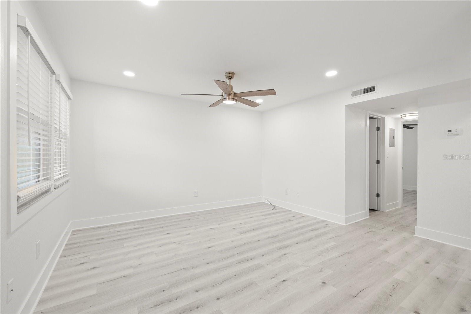 525 S LINCOLN AVE #B108, TAMPA, FL, 33609