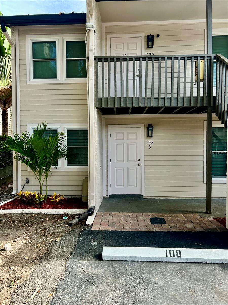 525 S LINCOLN AVE #B108, TAMPA, FL, 33609