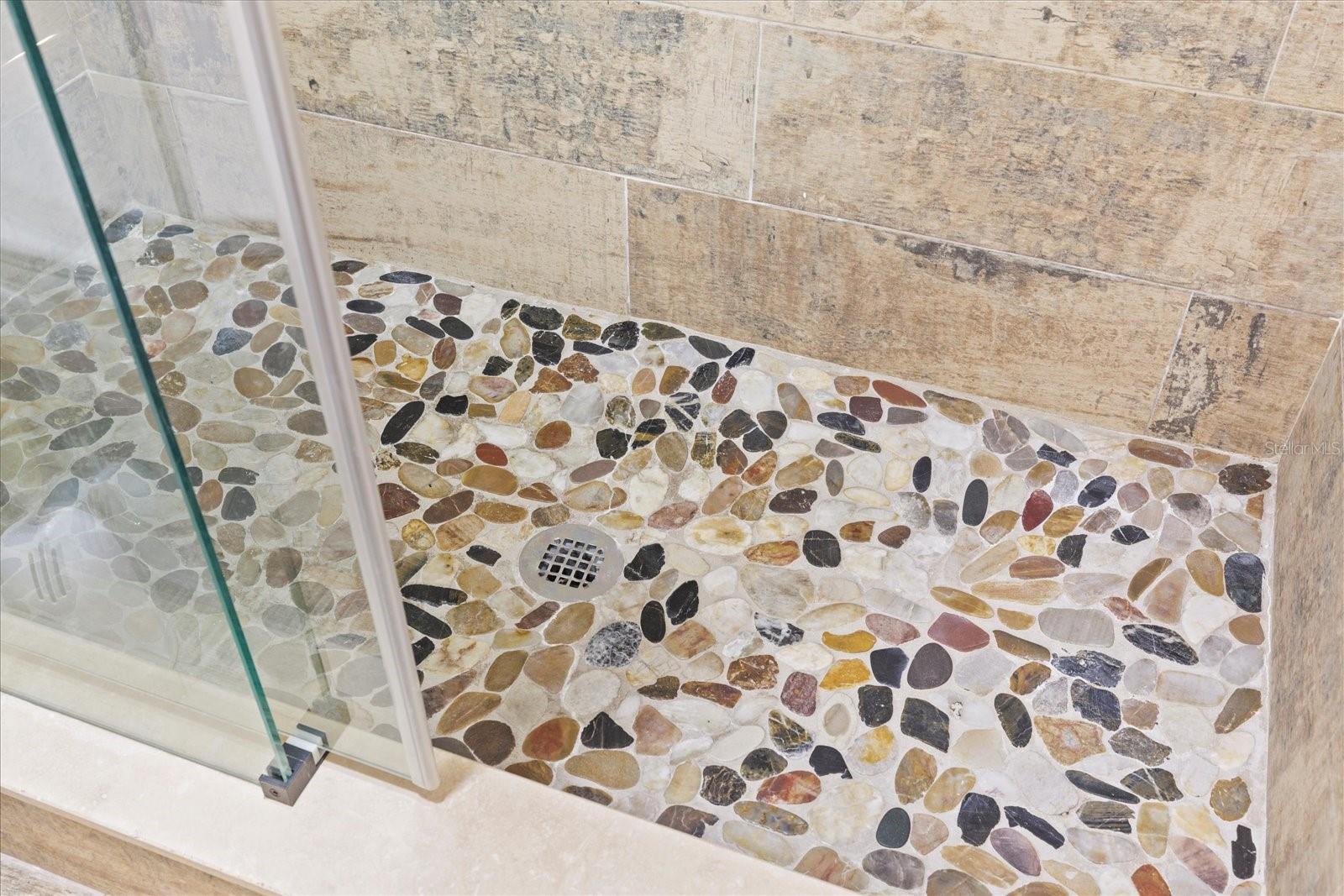 525 S LINCOLN AVE #B108, TAMPA, FL, 33609