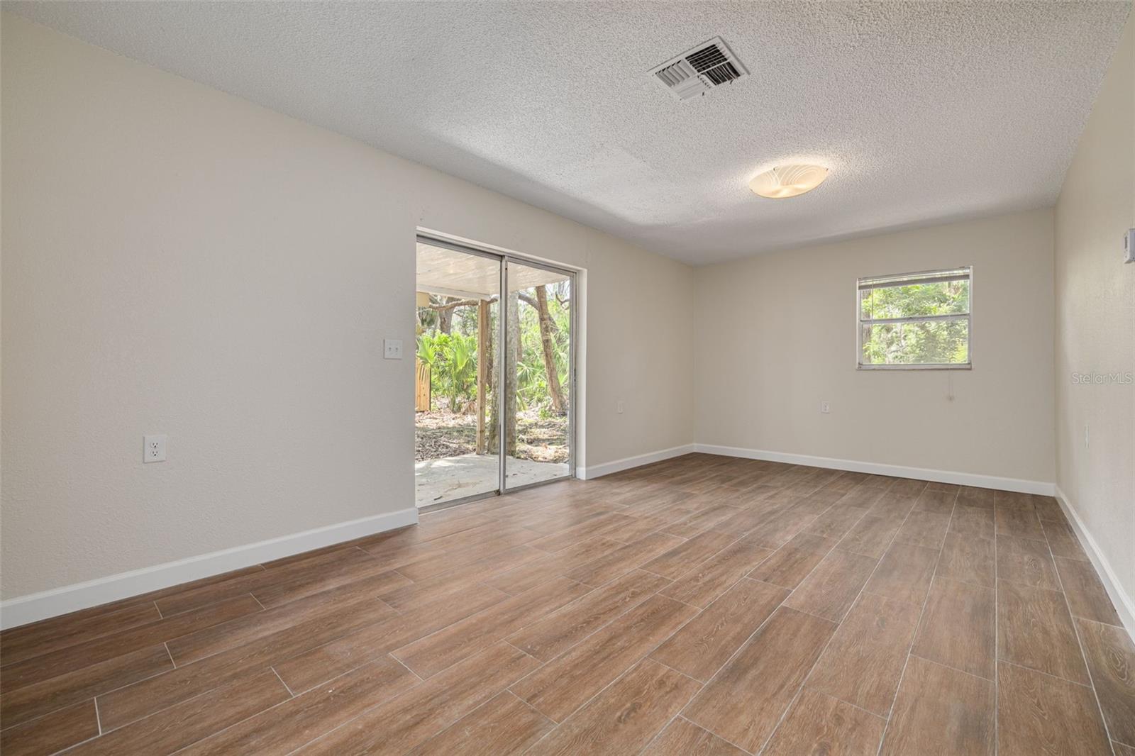 7116/7120 OAKWOOD DR, NEW PORT RICHEY, FL, 34652