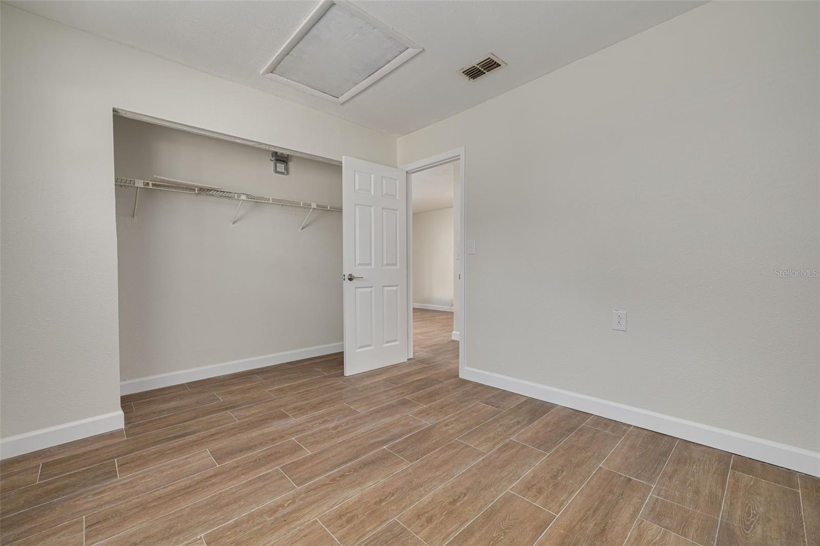 7116/7120 OAKWOOD DR, NEW PORT RICHEY, FL, 34652