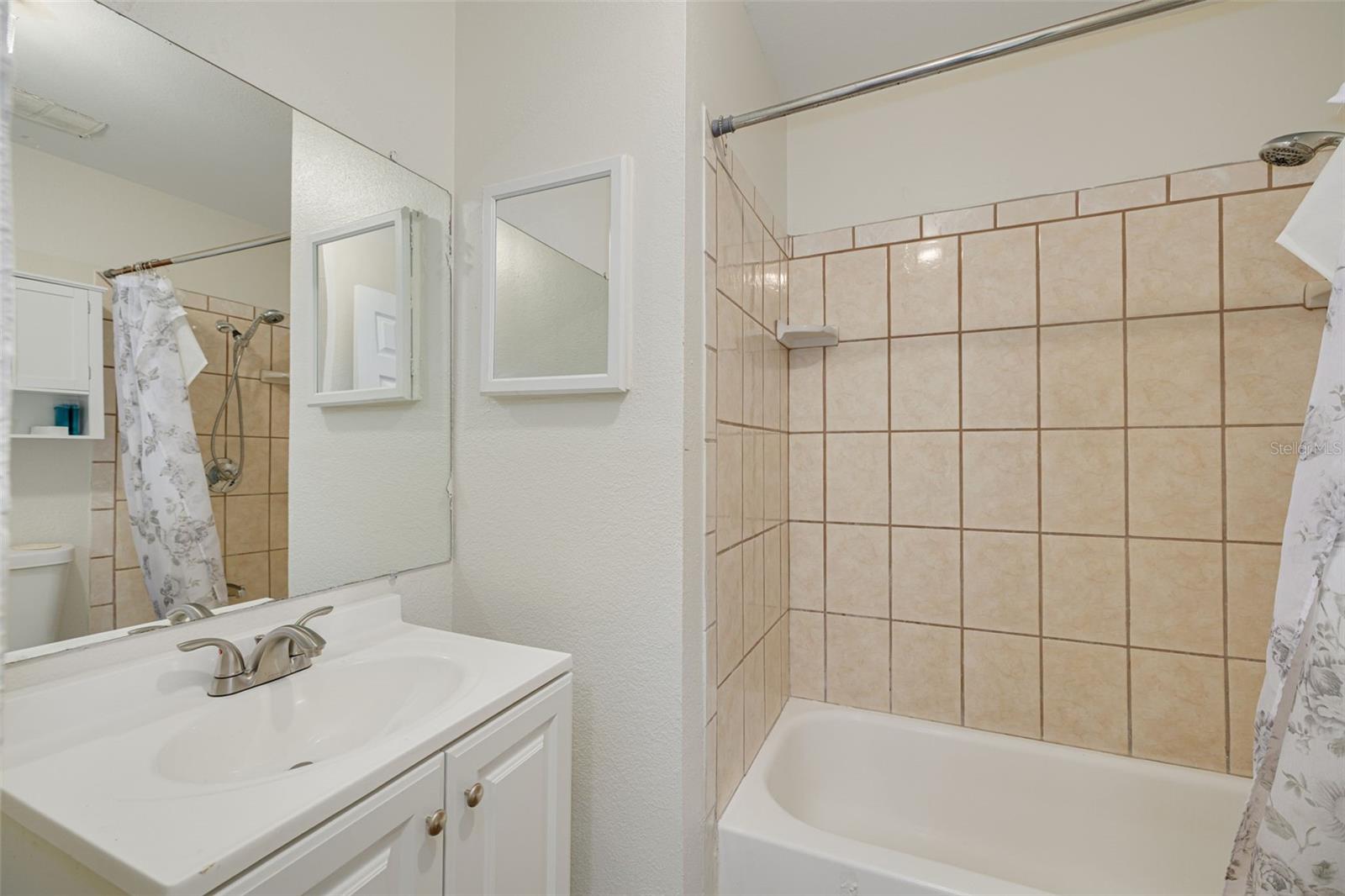 7116/7120 OAKWOOD DR, NEW PORT RICHEY, FL, 34652