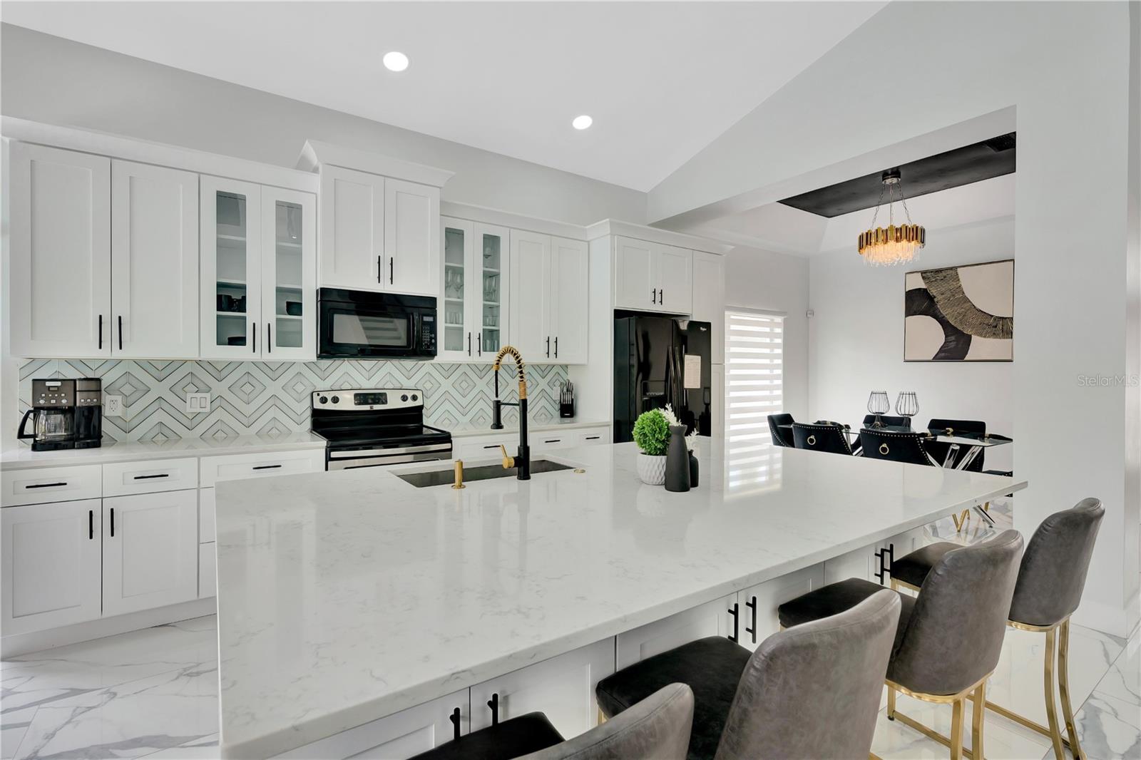 560 RIGGS CIR, DAVENPORT, FL, 33897