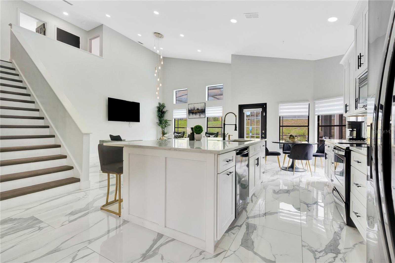 560 RIGGS CIR, DAVENPORT, FL, 33897