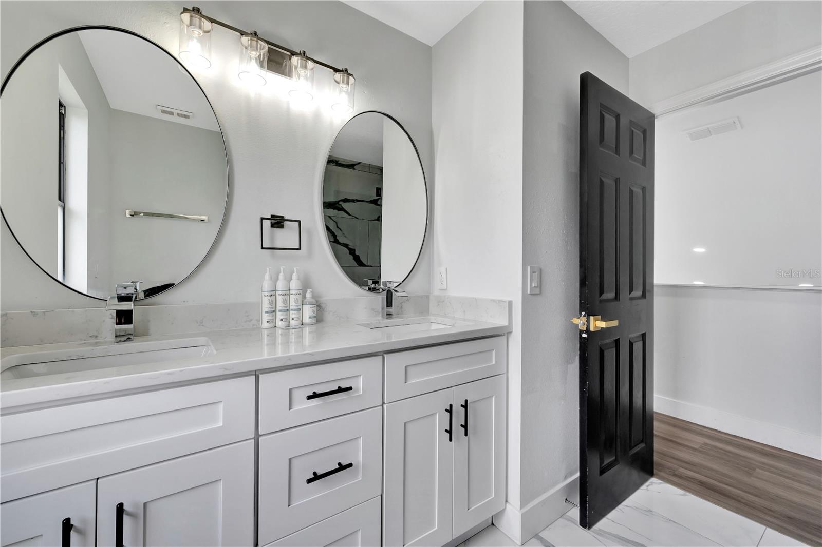 560 RIGGS CIR, DAVENPORT, FL, 33897