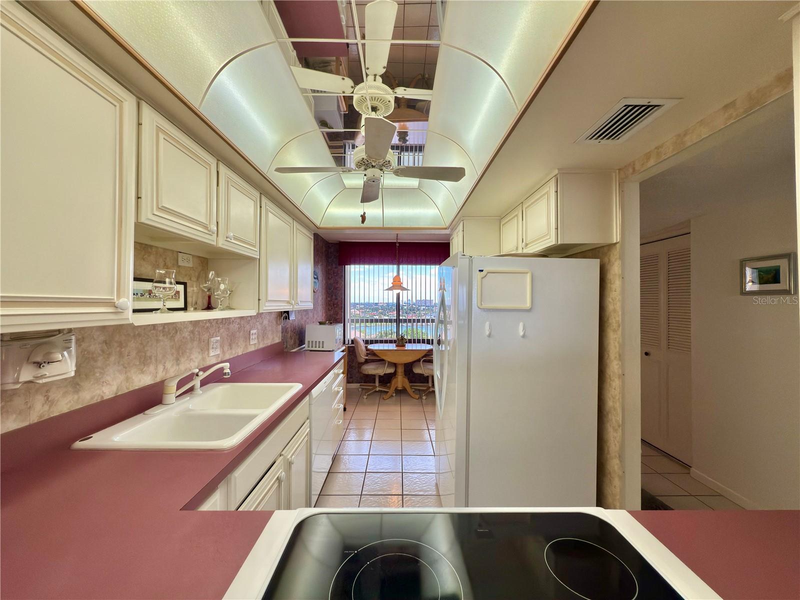 9525 BLIND PASS RD #902, ST PETE BEACH, FL, 33706