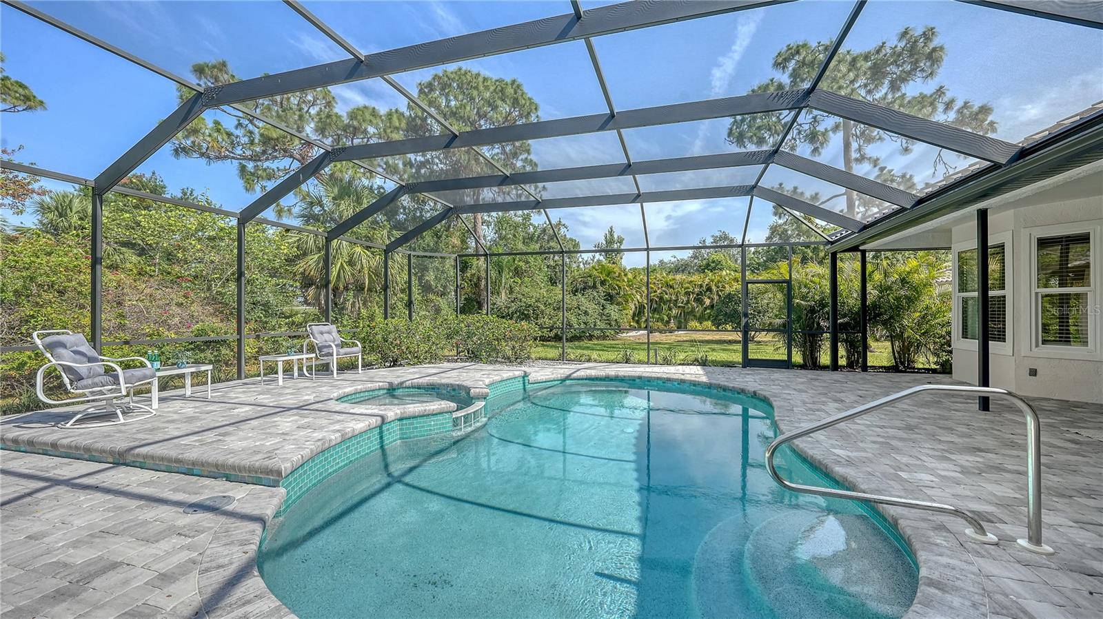 A4654609 Property Photo