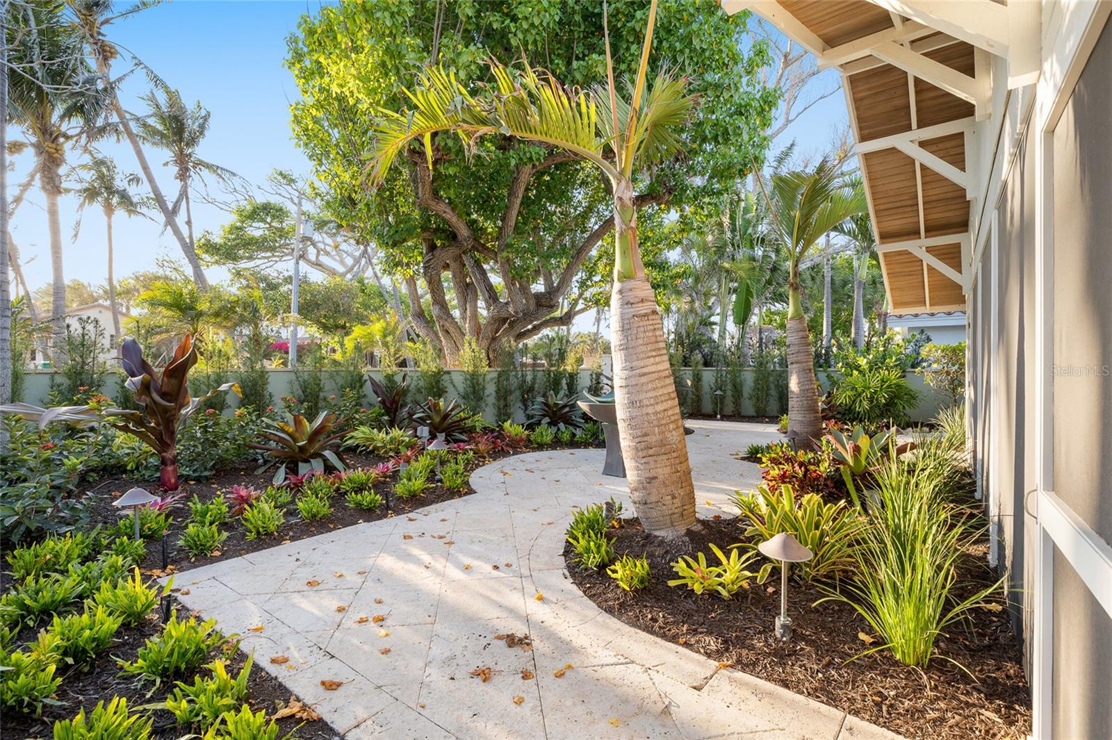 TB8392464 Property Photo