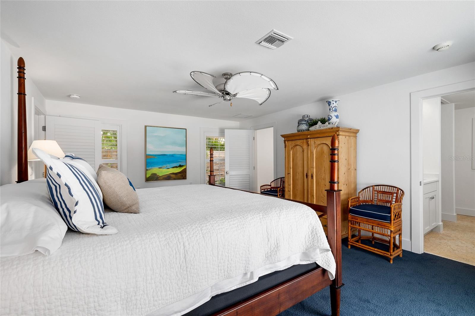 TB8392464 Property Photo