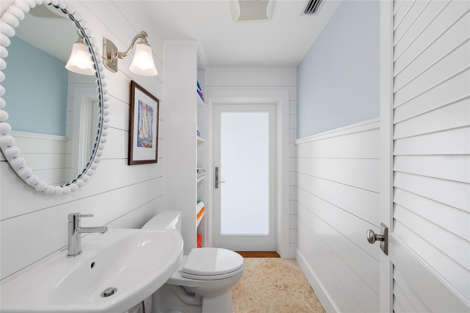 TB8392464 Property Photo