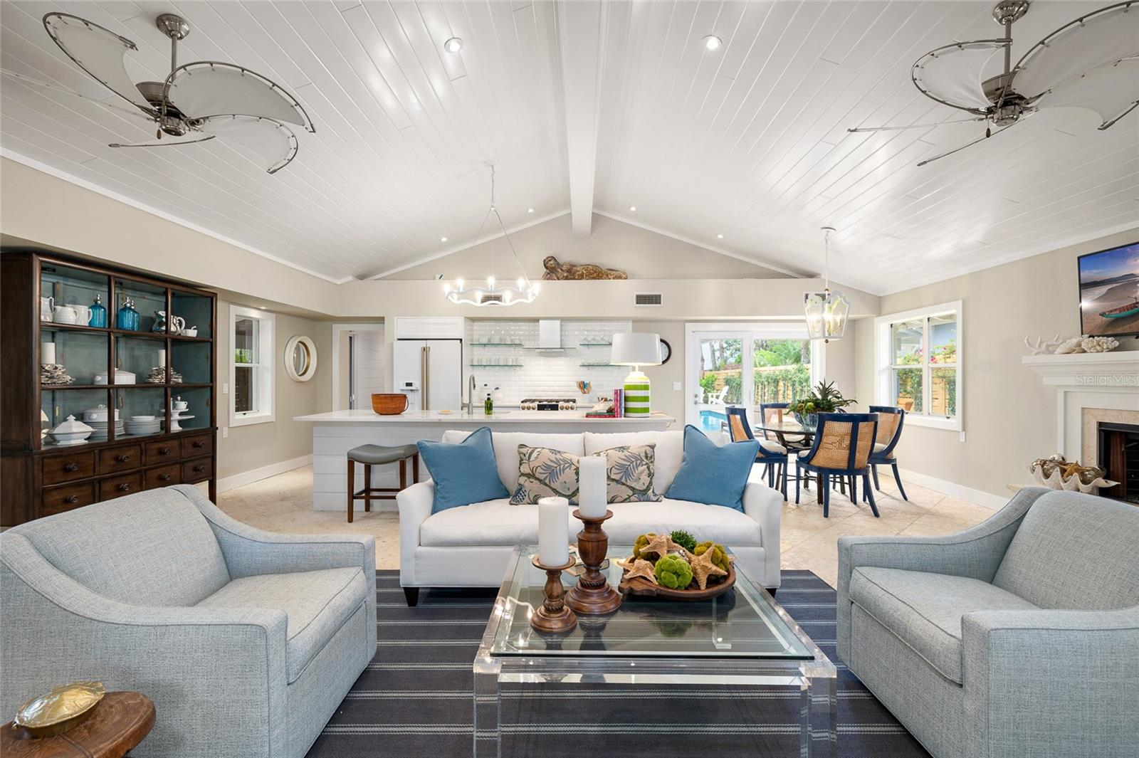 TB8392464 Property Photo