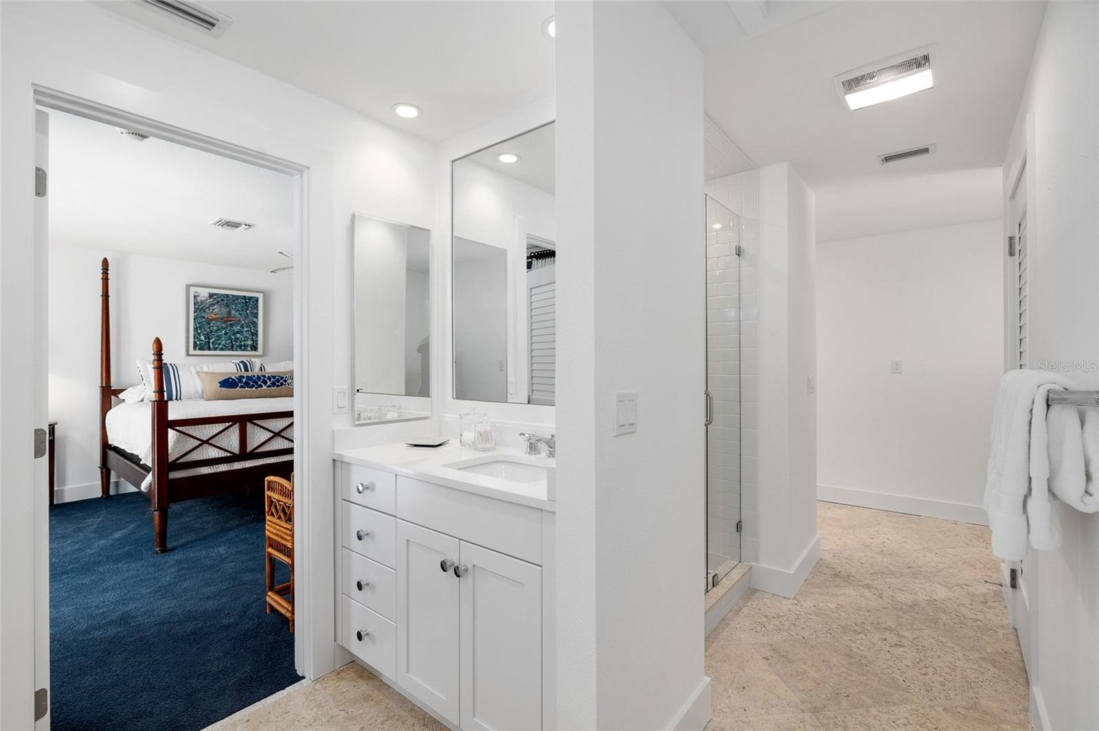 TB8392464 Property Photo