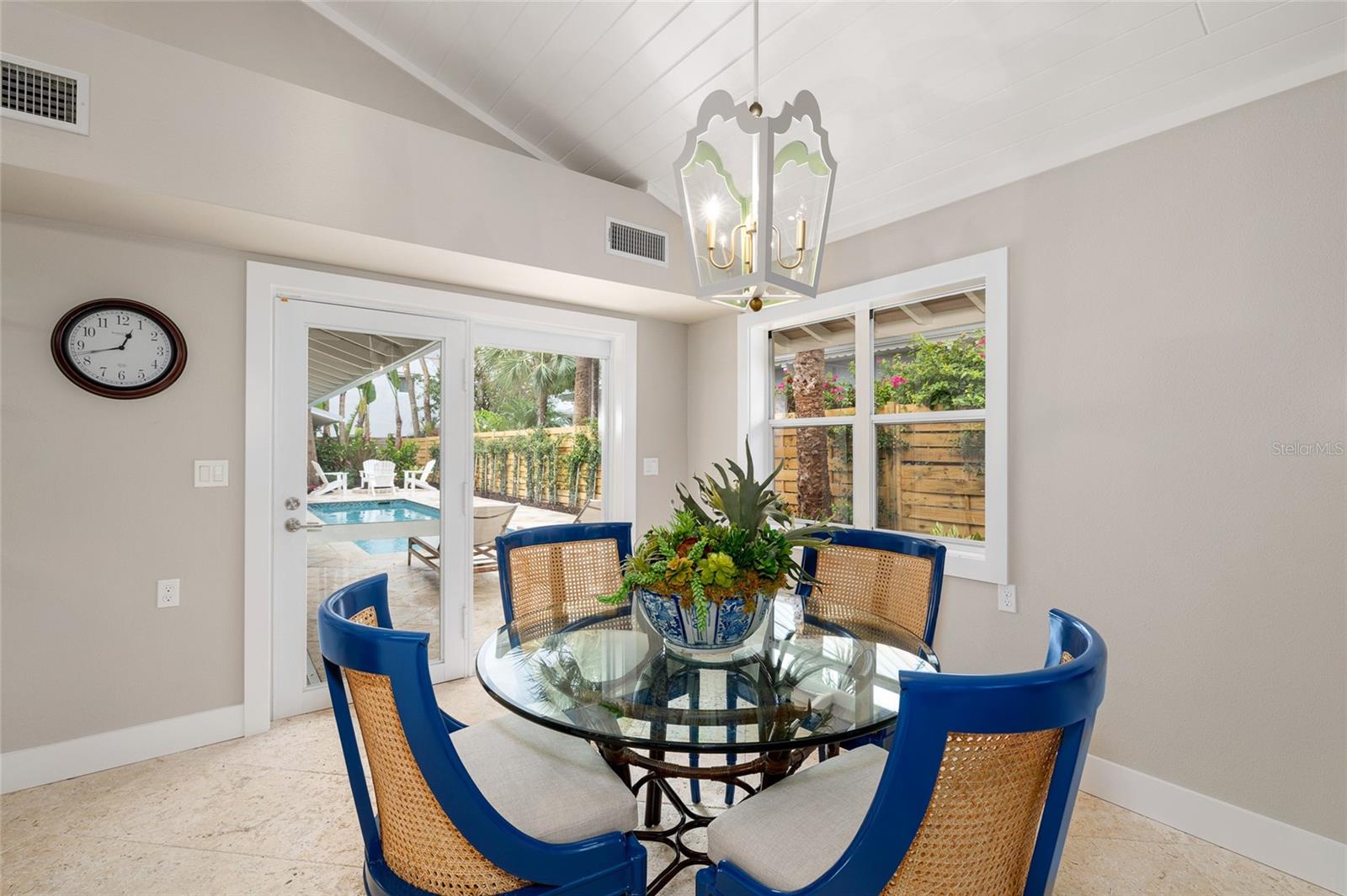 TB8392464 Property Photo