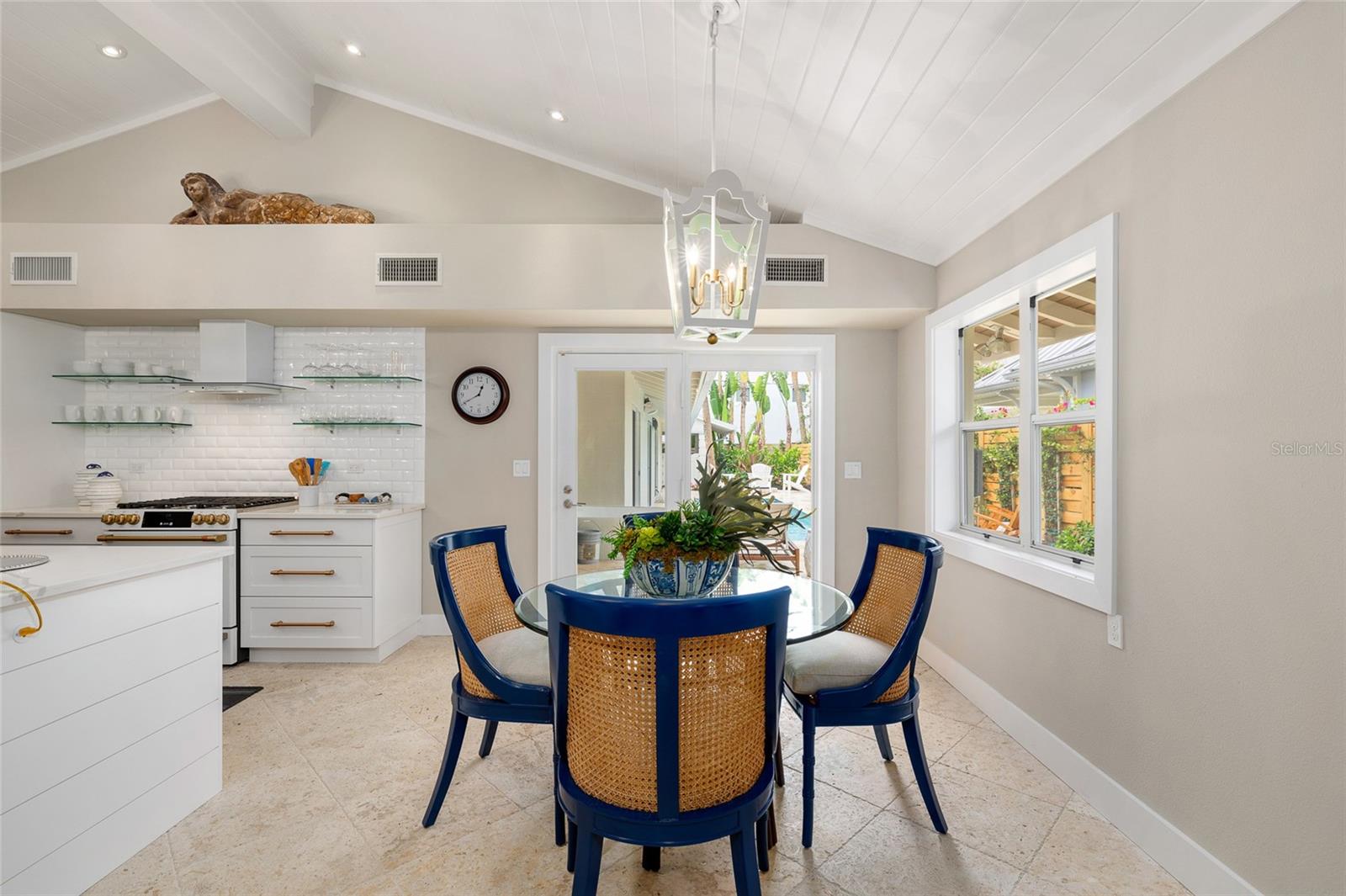 TB8392464 Property Photo