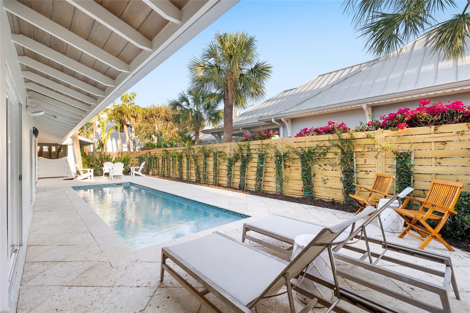 TB8392464 Property Photo