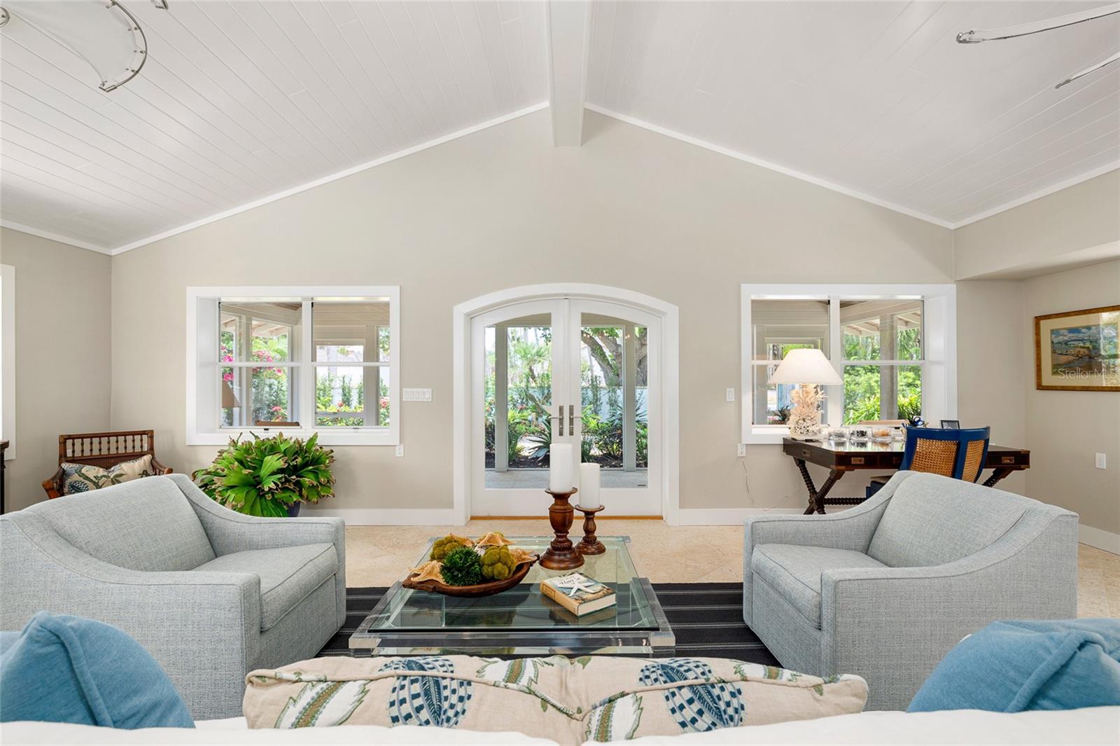 TB8392464 Property Photo