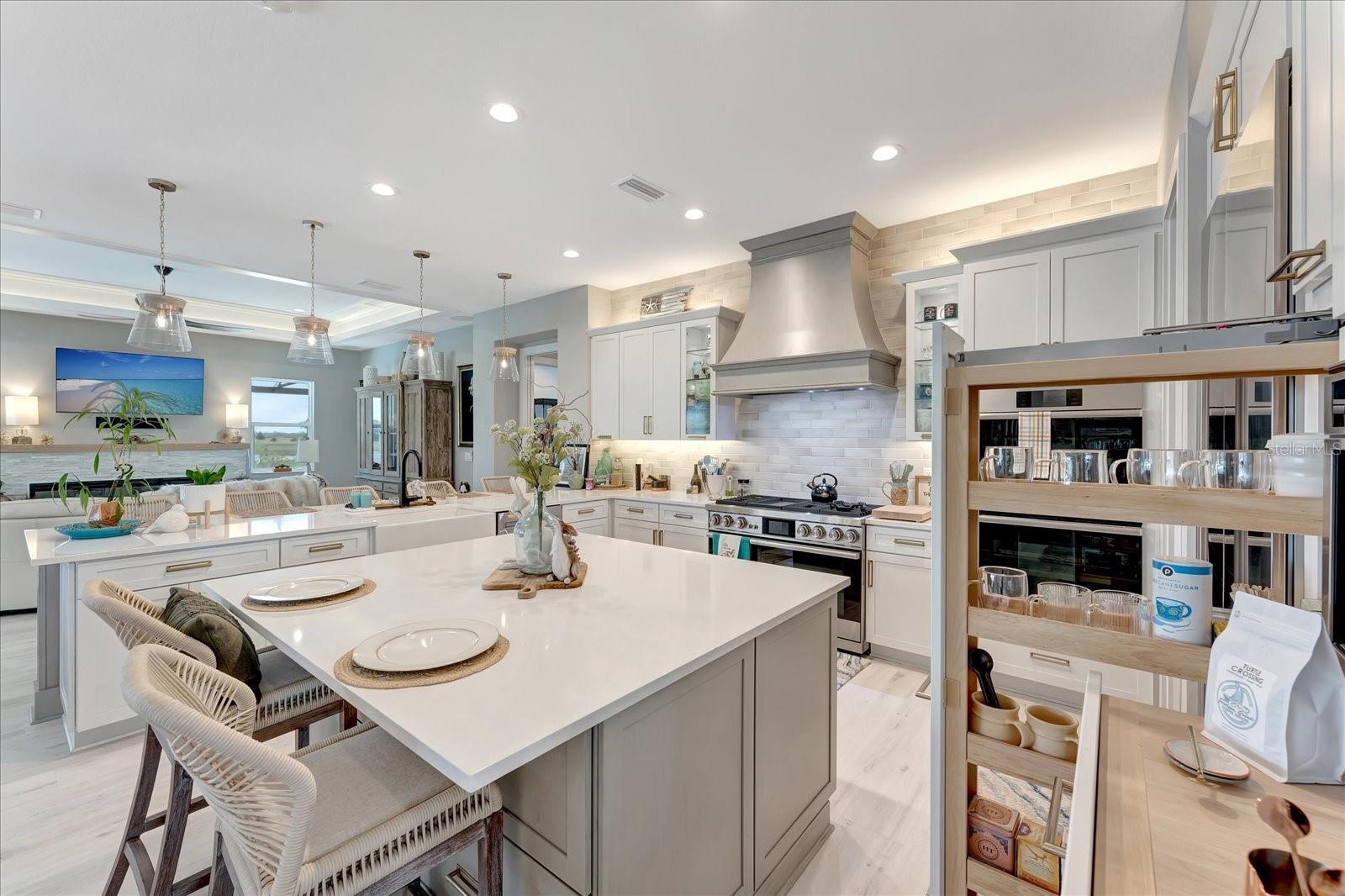 3574 RECURVE CIR, SARASOTA, FL, 34240