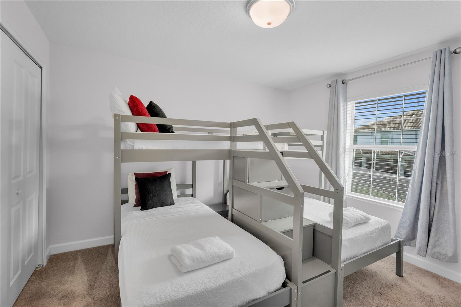 9061 DOGLEG DR, DAVENPORT, FL, 33896