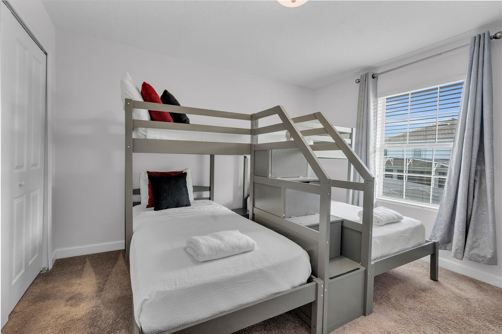 9061 DOGLEG DR, DAVENPORT, FL, 33896