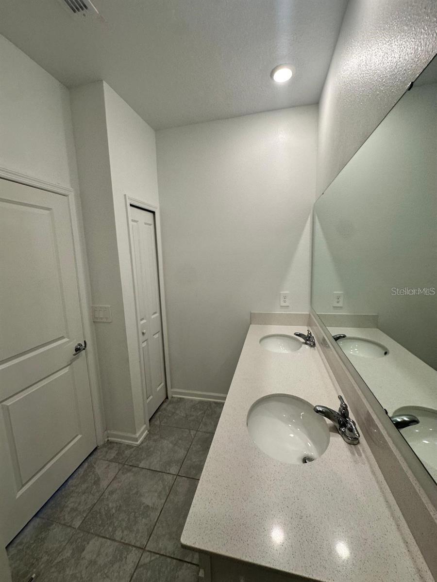 250 BRAVE RD, DAVENPORT, FL, 33837