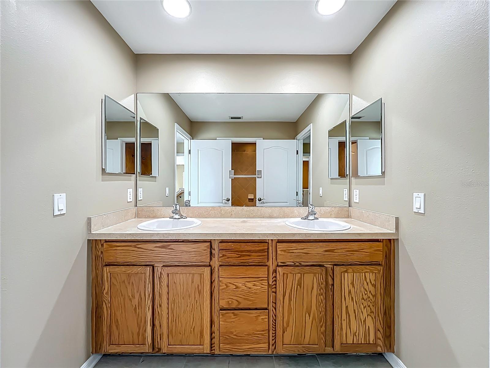 13055 OVERSTREET RD, WINDERMERE, FL, 34786