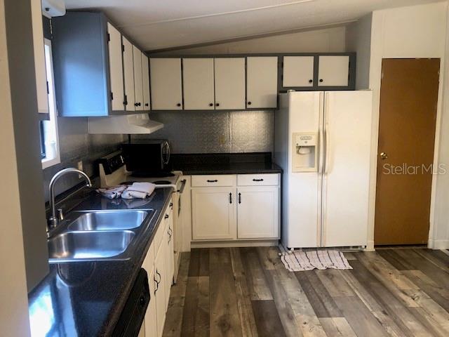 OM702845 Property Photo