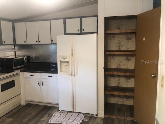 OM702845 Property Photo