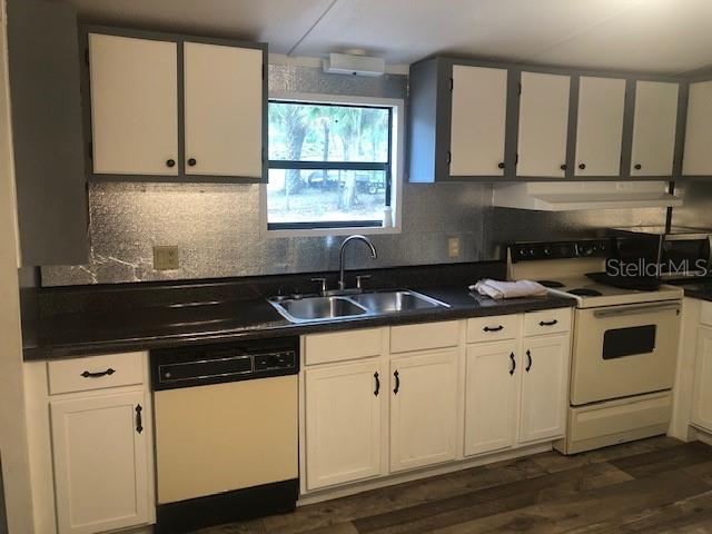 OM702845 Property Photo