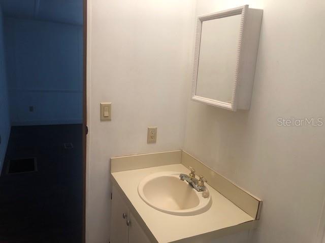 OM702845 Property Photo