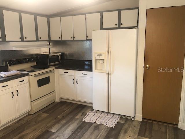 OM702845 Property Photo