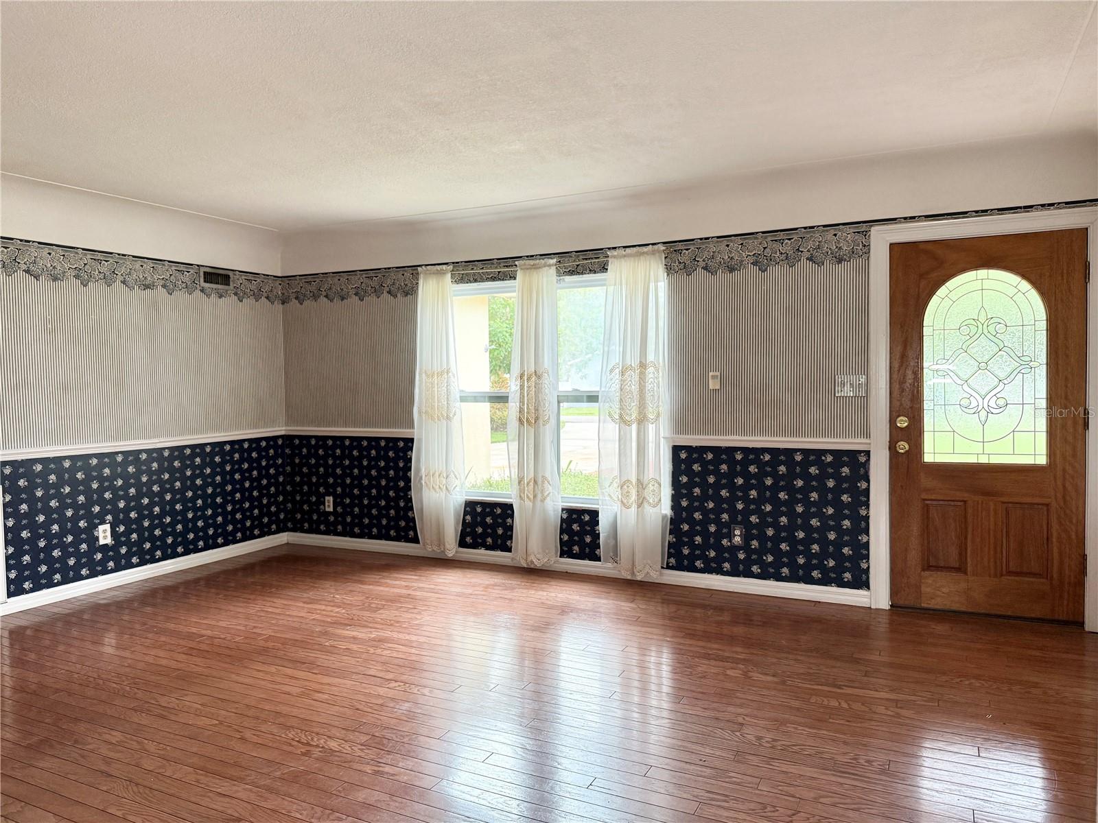 2523 KRUEGER LANE, TAMPA, FL, 33618