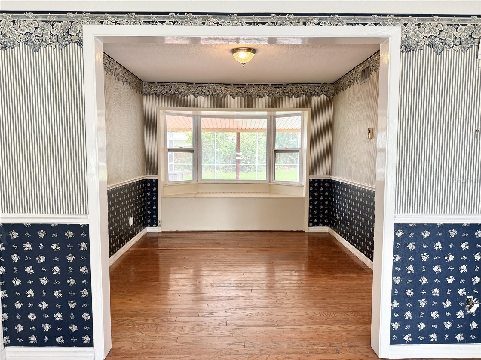 2523 KRUEGER LANE, TAMPA, FL, 33618