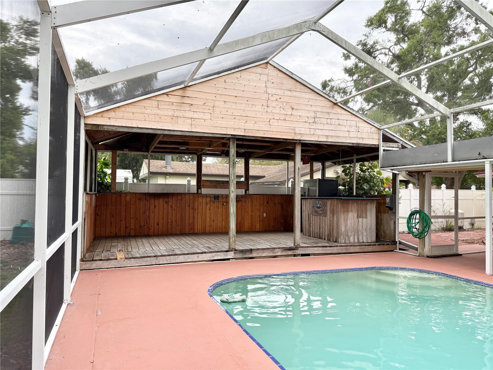 2523 KRUEGER LANE, TAMPA, FL, 33618