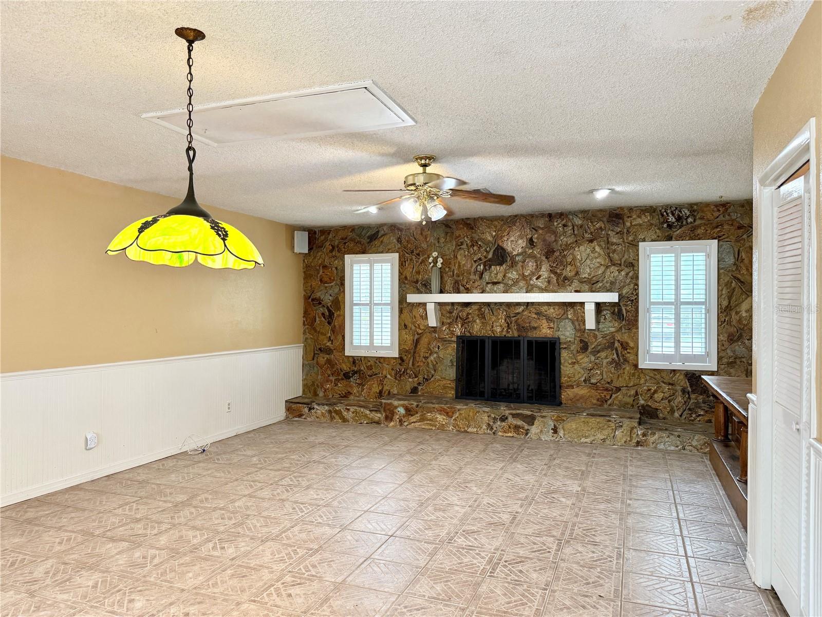 2523 KRUEGER LANE, TAMPA, FL, 33618