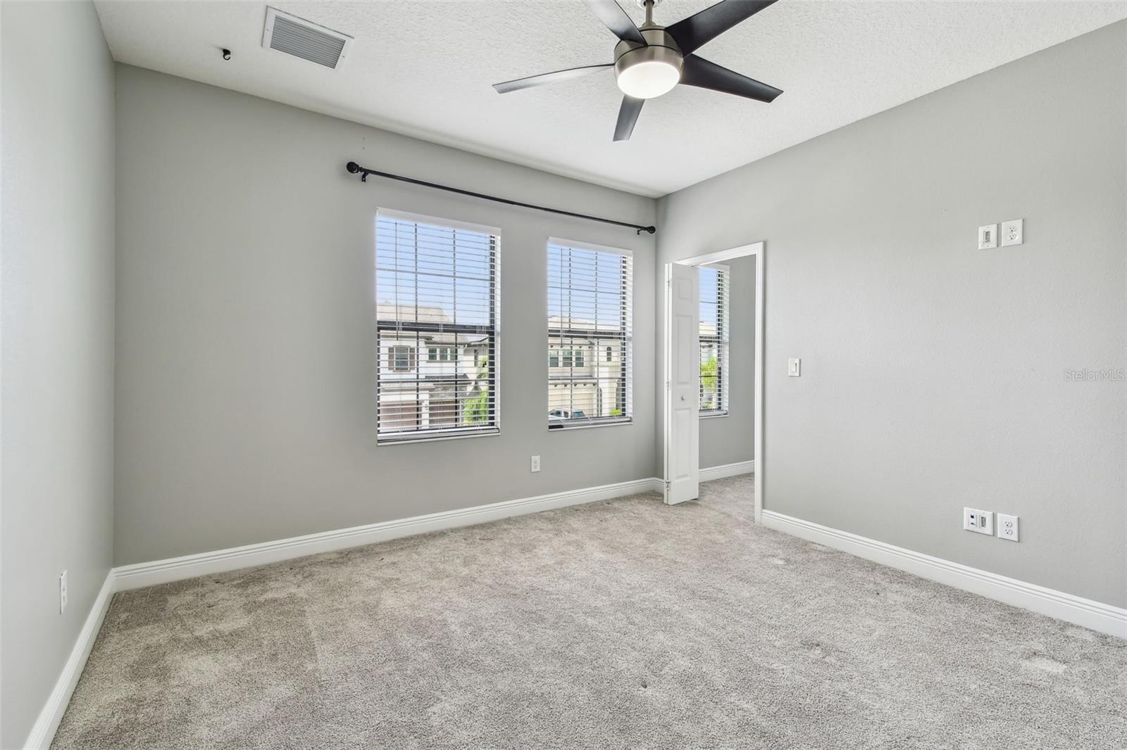 11407 DRIFTING LEAF DR, RIVERVIEW, FL, 33579