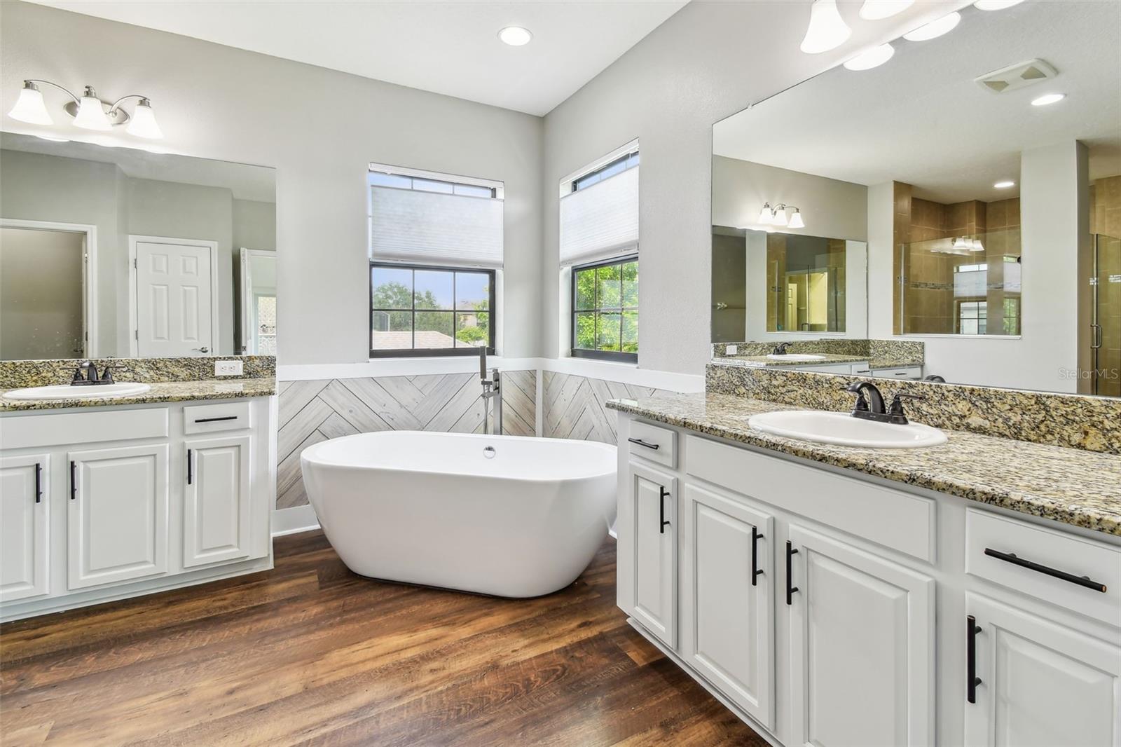 11407 DRIFTING LEAF DR, RIVERVIEW, FL, 33579