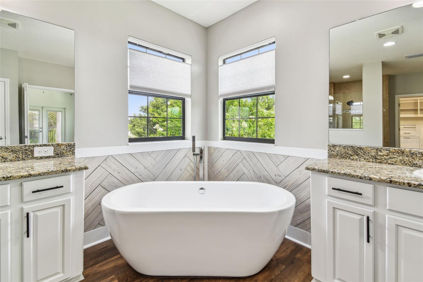 11407 DRIFTING LEAF DR, RIVERVIEW, FL, 33579