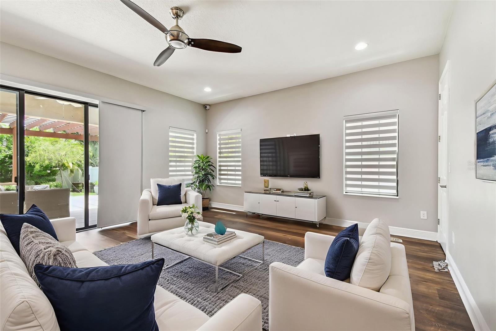 11407 DRIFTING LEAF DR, RIVERVIEW, FL, 33579