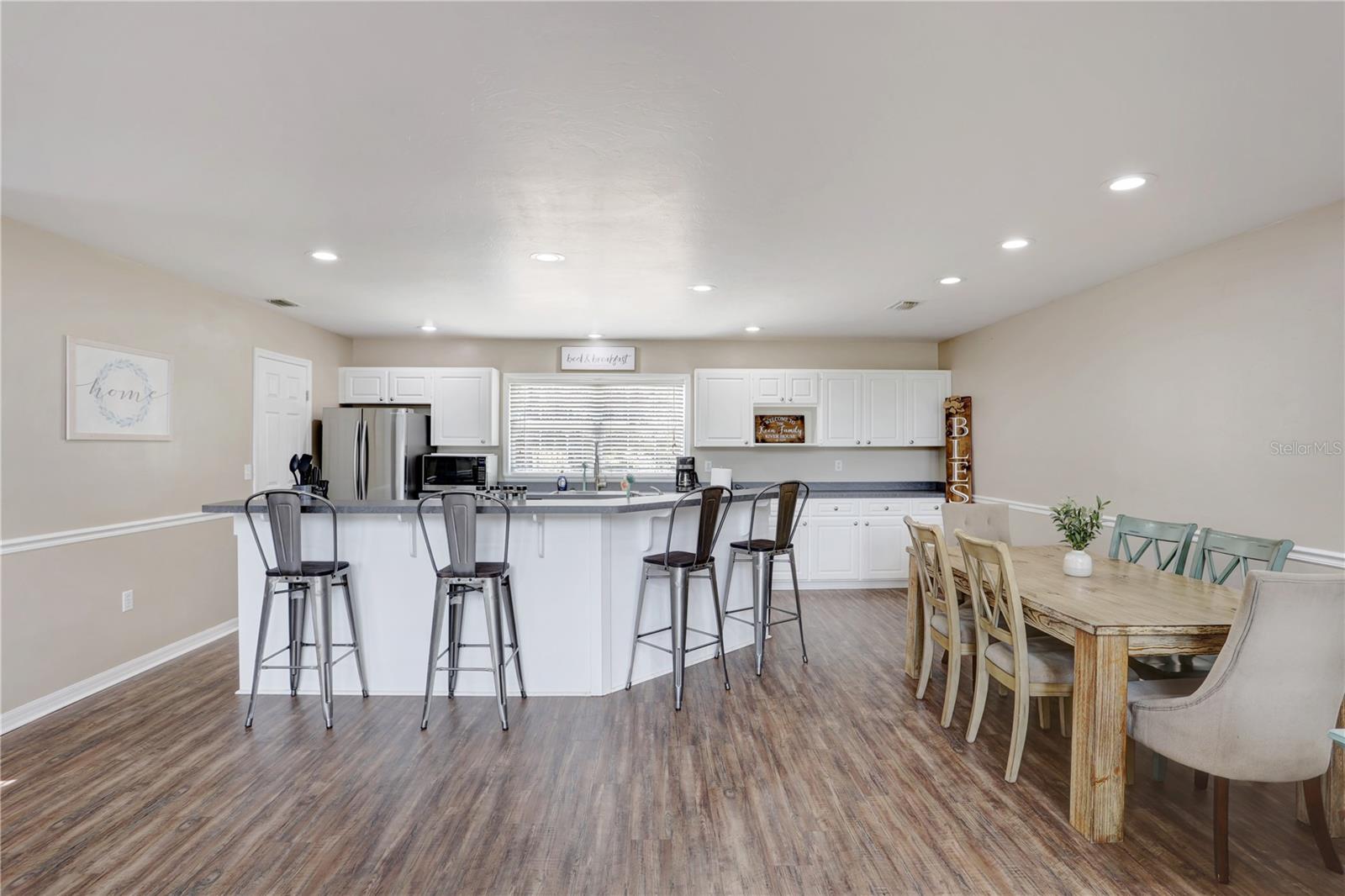 190 SE RIVERSIDE WEST DR, BRANFORD, FL, 32008