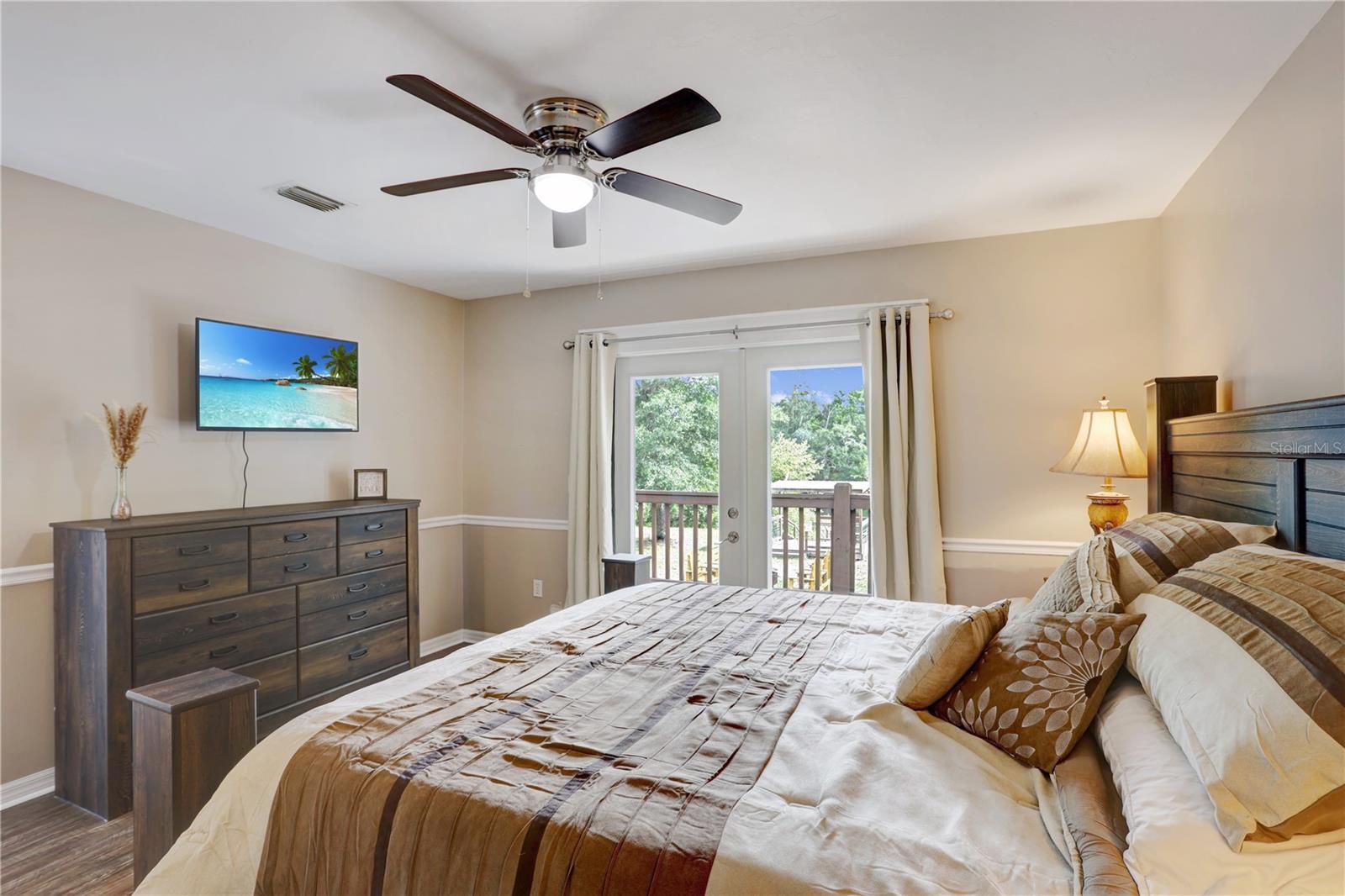 190 SE RIVERSIDE WEST DR, BRANFORD, FL, 32008