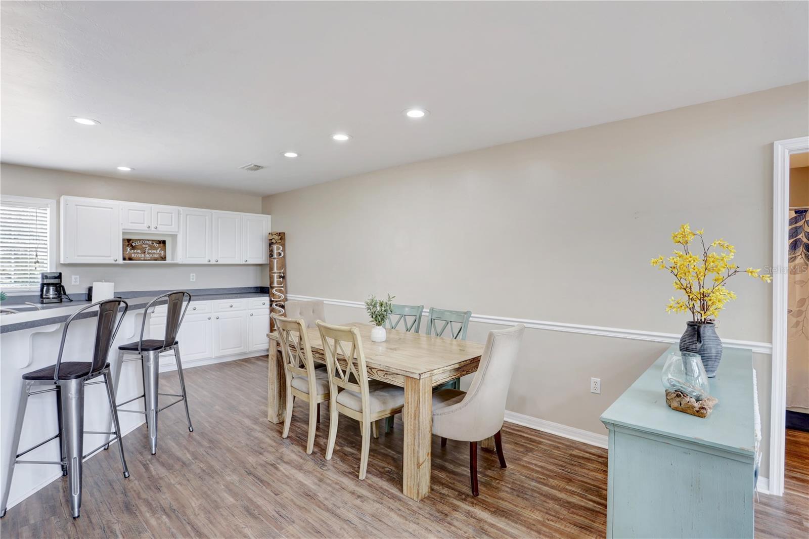 190 SE RIVERSIDE WEST DR, BRANFORD, FL, 32008