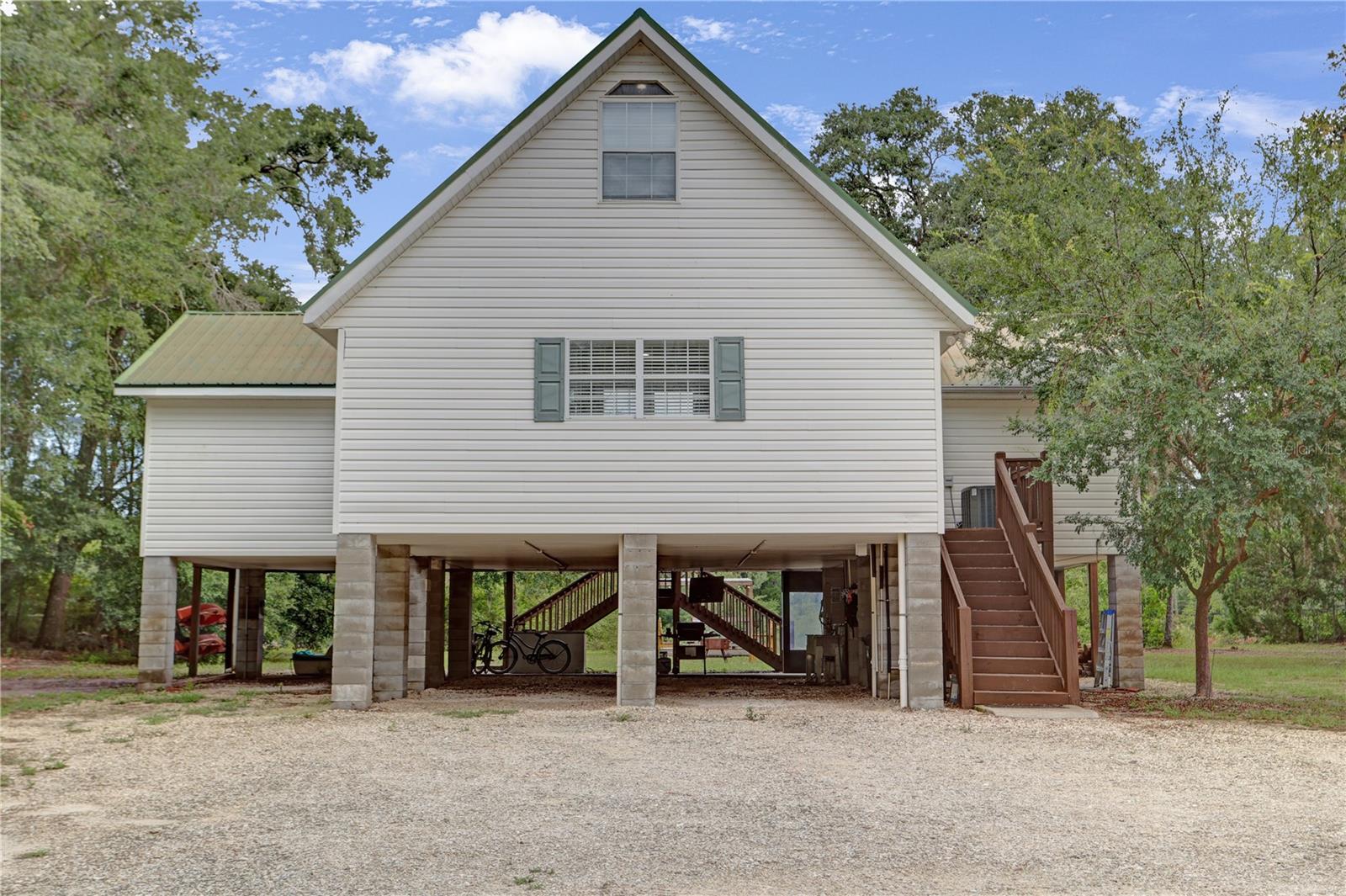 190 SE RIVERSIDE WEST DR, BRANFORD, FL, 32008