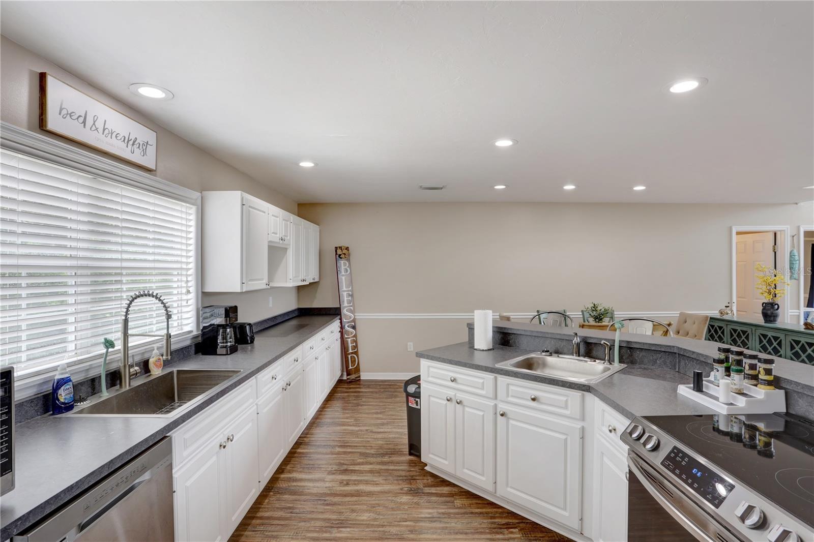 190 SE RIVERSIDE WEST DR, BRANFORD, FL, 32008